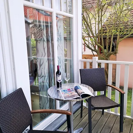 Haus Bernstein 4 アパート