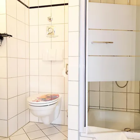 Haus Bernstein 4 アパート Ostseebad Kühlungsborn